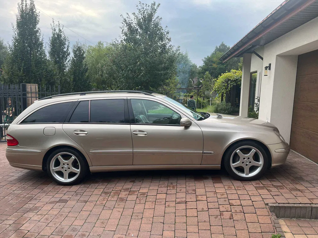 Zdjęcie: 2004 Mercedes-Benz E Klasa