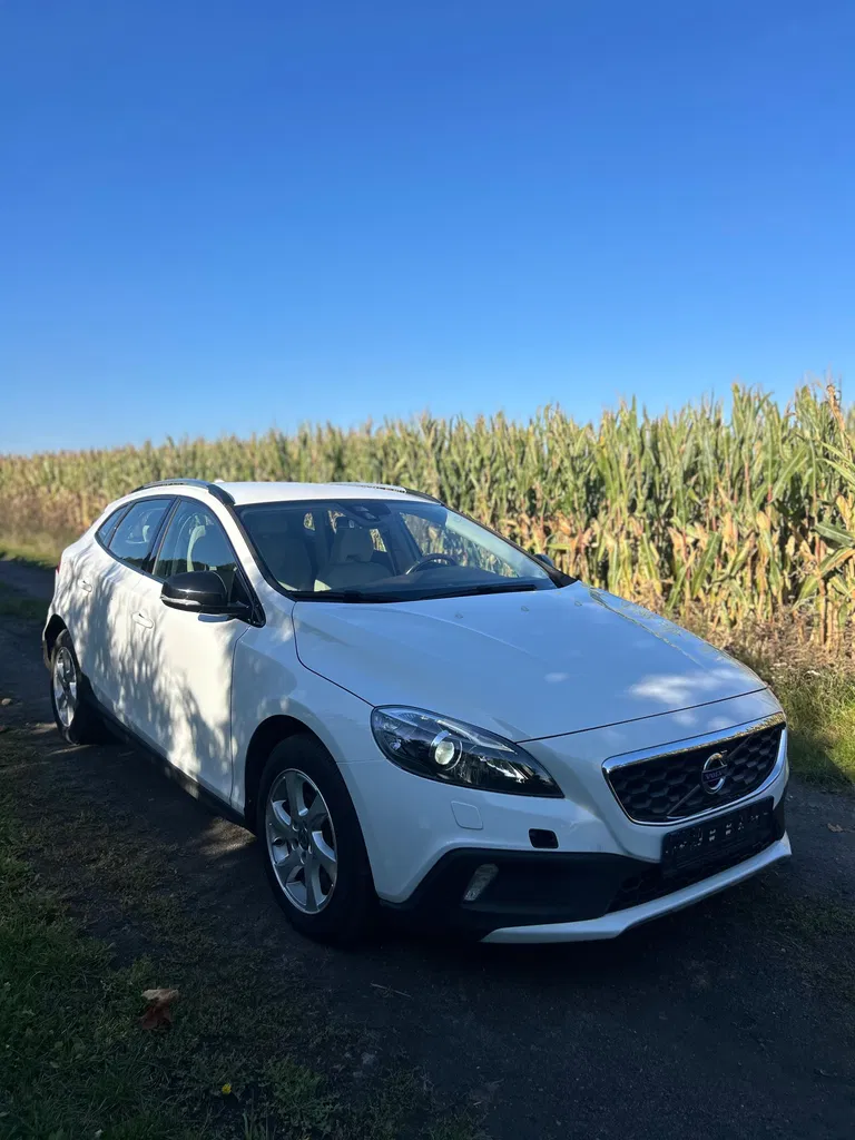 Zdjęcie: 2015 Volvo V40