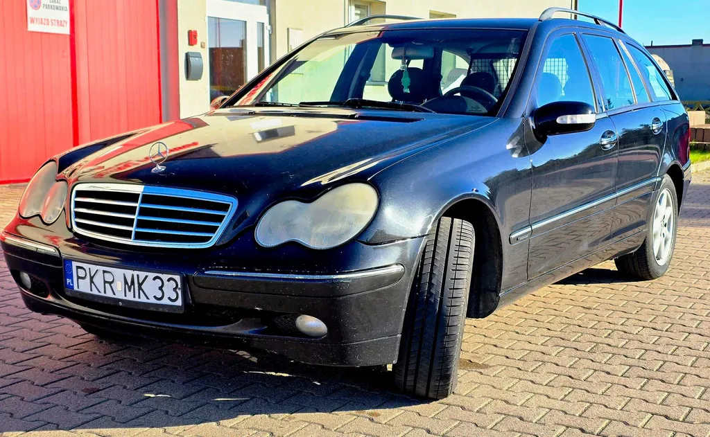 Zdjęcie: 2004 Mercedes-Benz C Klasa
