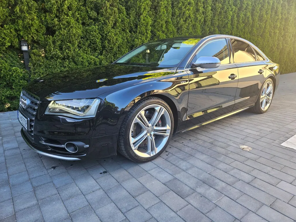 Zdjęcie: 2013 Audi S8