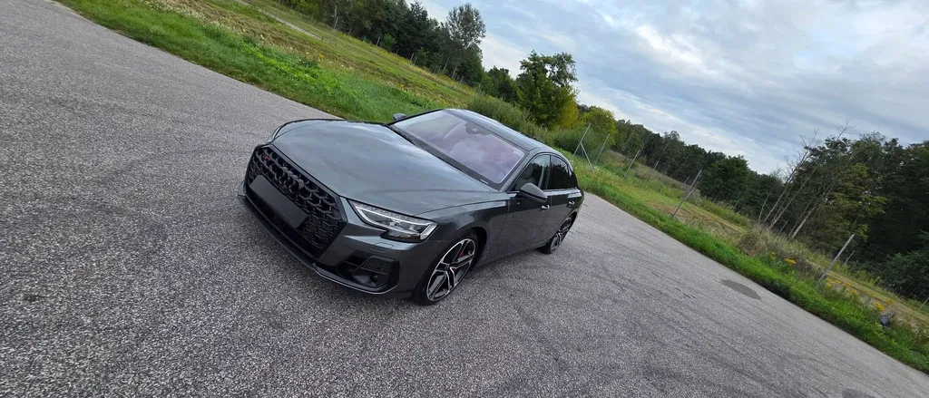 Zdjęcie: 2023 Audi S8