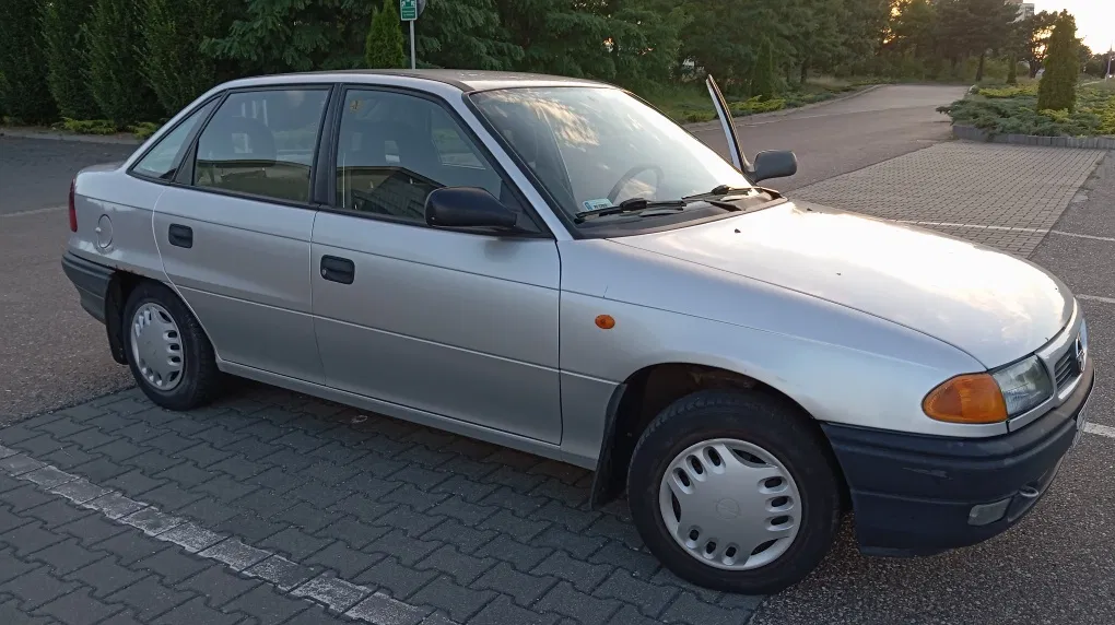 Zdjęcie: 2000 Opel Astra