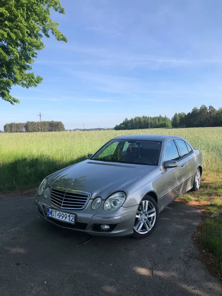 Zdjęcie: 2004 Mercedes-Benz E Klasa