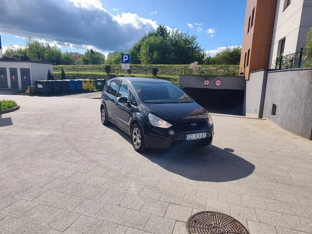 Zdjęcie: 2010 Ford S-Max