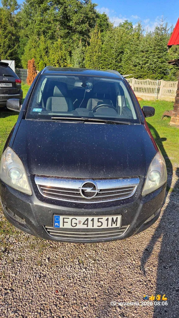 Zdjęcie: 2010 Opel Zafira