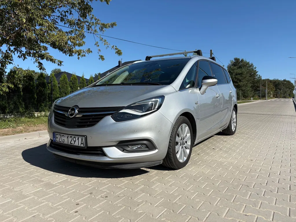 Zdjęcie: 2017 Opel Zafira