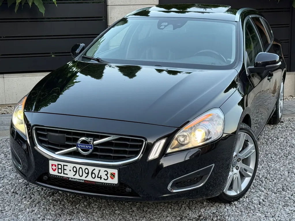 Zdjęcie: 2011 Volvo V60