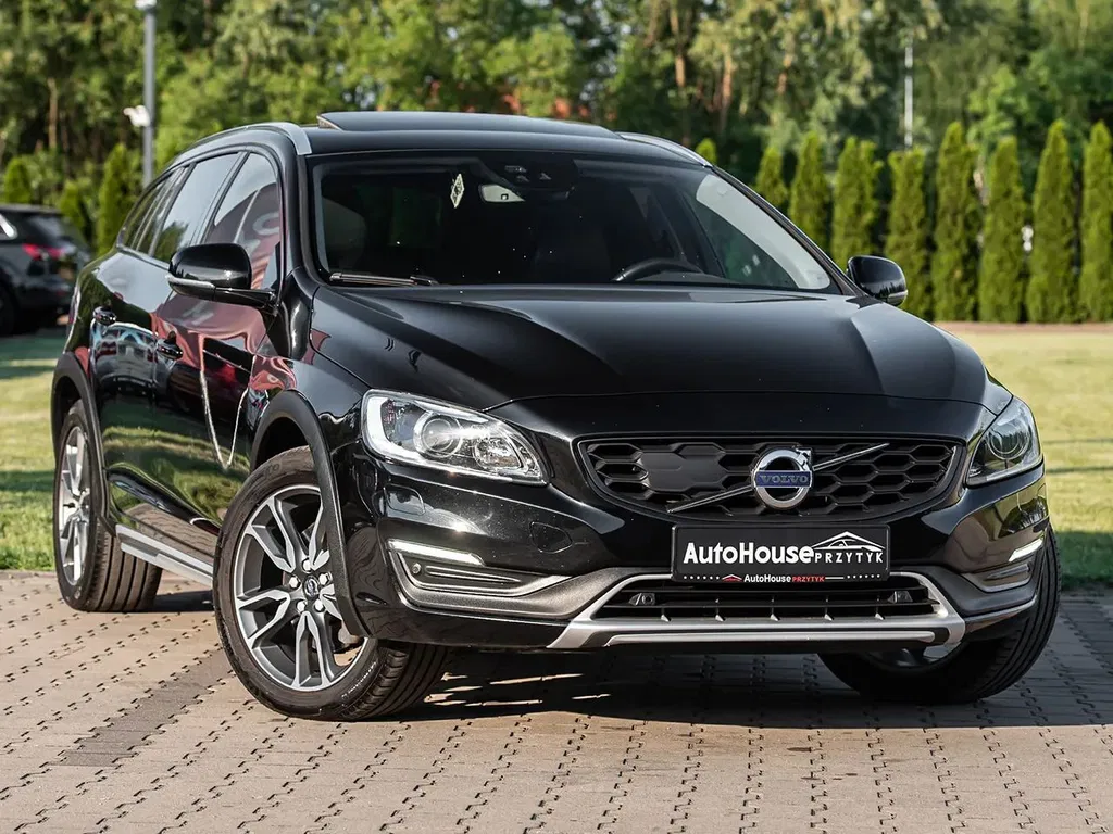 Zdjęcie: 2016 Volvo V60 Cross Country