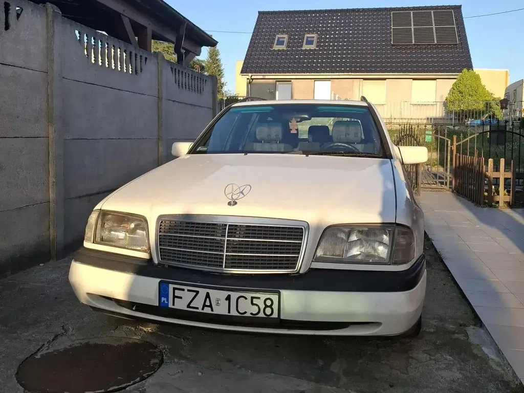 Zdjęcie: 1996 Mercedes-Benz C Klasa