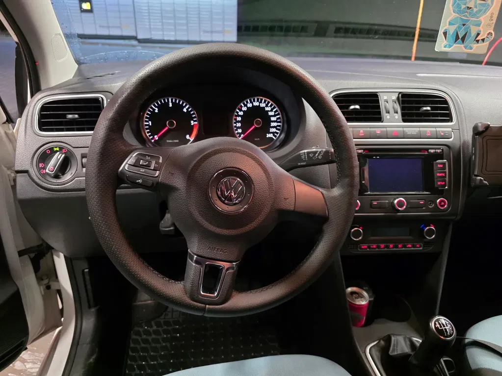 Zdjęcie: 2012 Volkswagen Polo