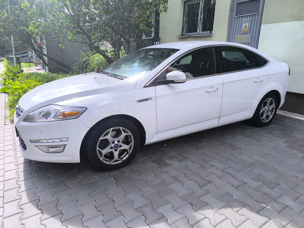Zdjęcie: 2013 Ford Mondeo