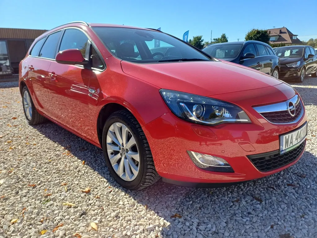 Zdjęcie: 2012 Opel Astra