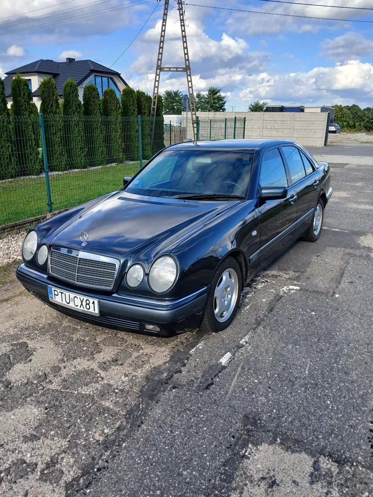 Zdjęcie: 1999 Mercedes-Benz E Klasa