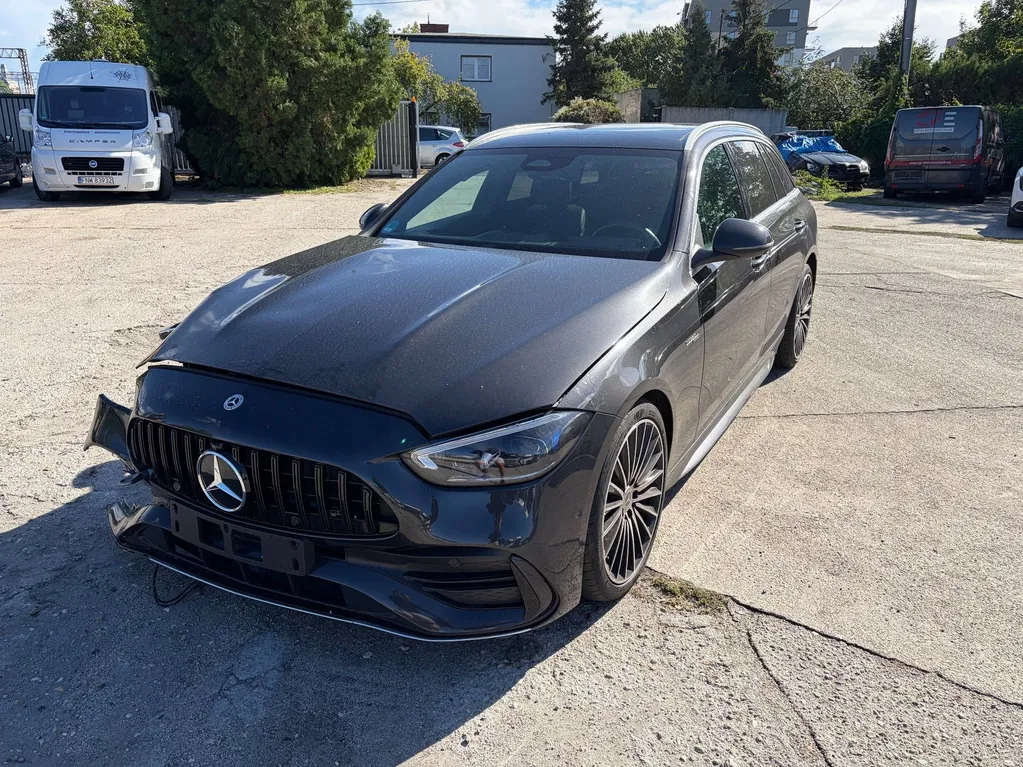 Zdjęcie: 2021 Mercedes-Benz C Klasa
