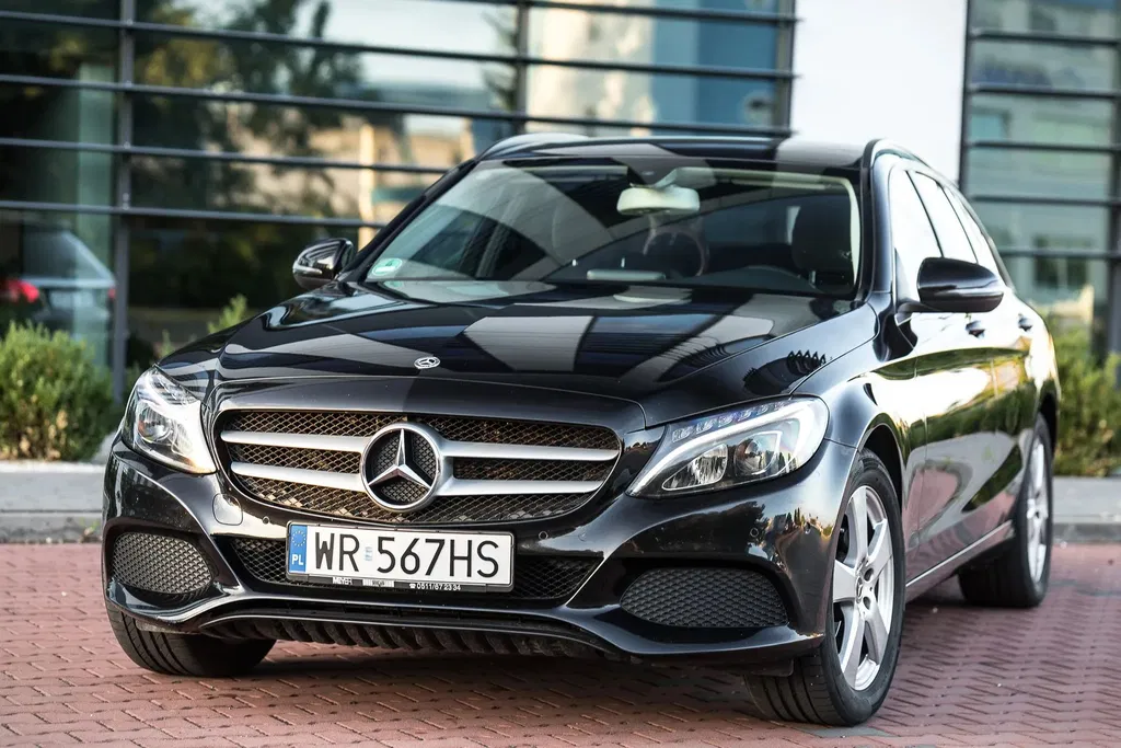 Zdjęcie: 2017 Mercedes-Benz C Klasa