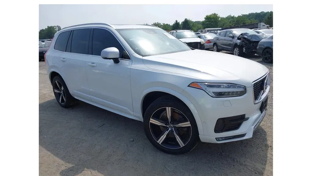 Zdjęcie: 2019 Volvo XC 90