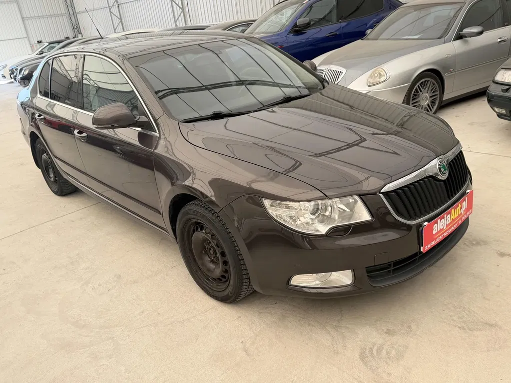 Zdjęcie: 2009 Skoda Superb