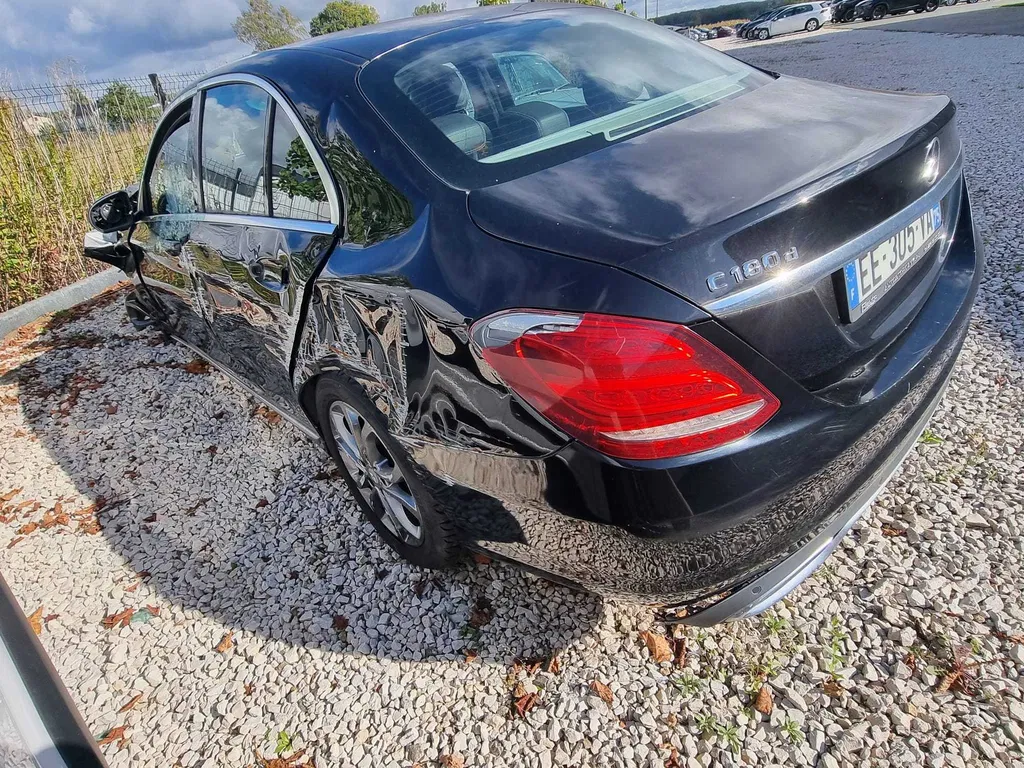 Zdjęcie: 2016 Mercedes-Benz C Klasa