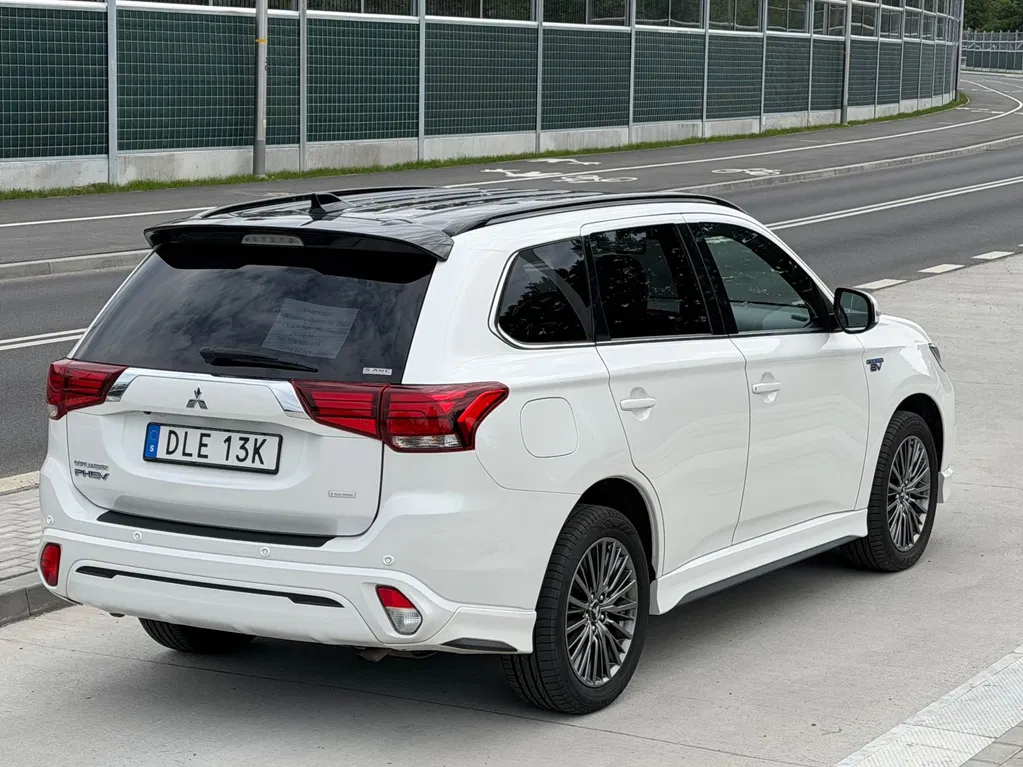 Zdjęcie: 2020 Mitsubishi Outlander
