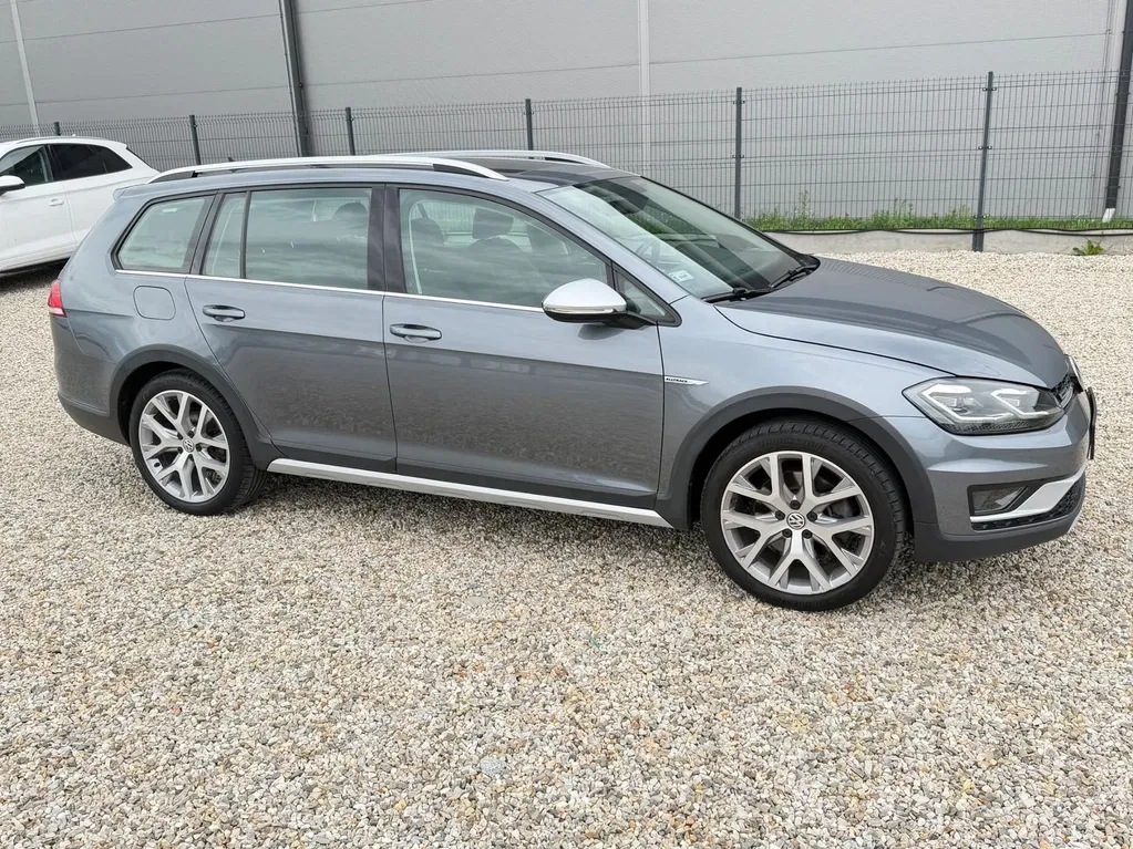 Zdjęcie: 2019 Volkswagen Golf Alltrack
