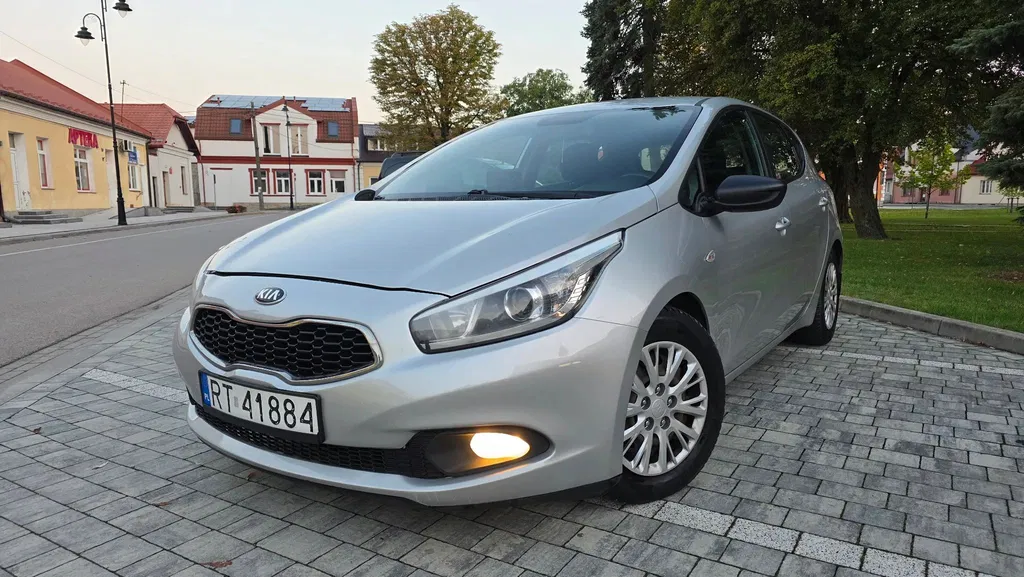Zdjęcie: 2013 Kia Cee'd