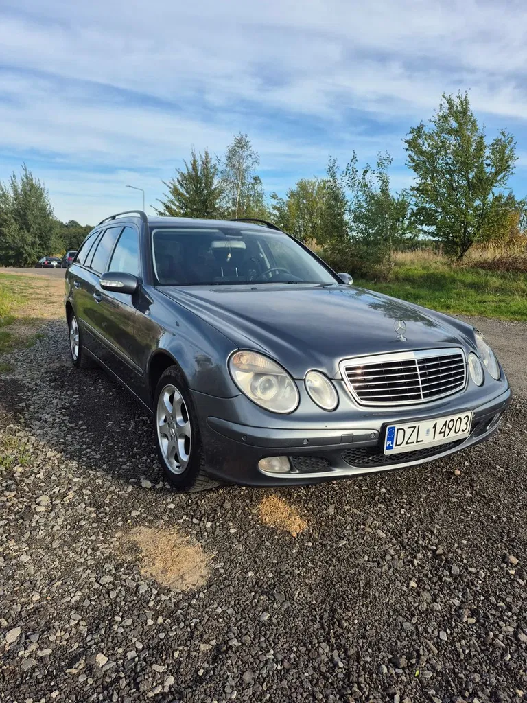 Zdjęcie: 2005 Mercedes-Benz E Klasa