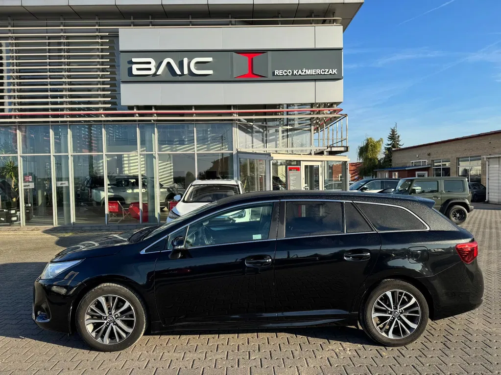 Zdjęcie: 2016 Toyota Avensis