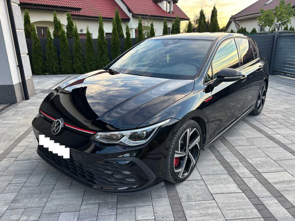 Zdjęcie: 2024 Volkswagen Golf